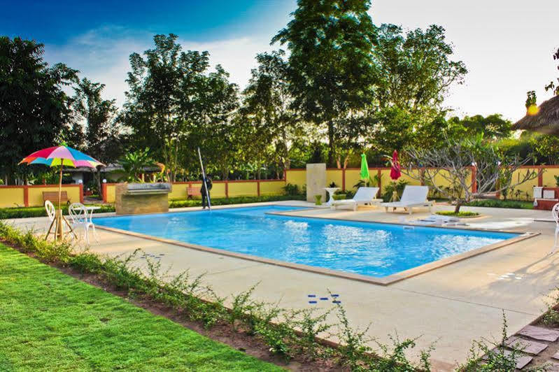 Nan Noble House Garden Resort Exteriér fotografie