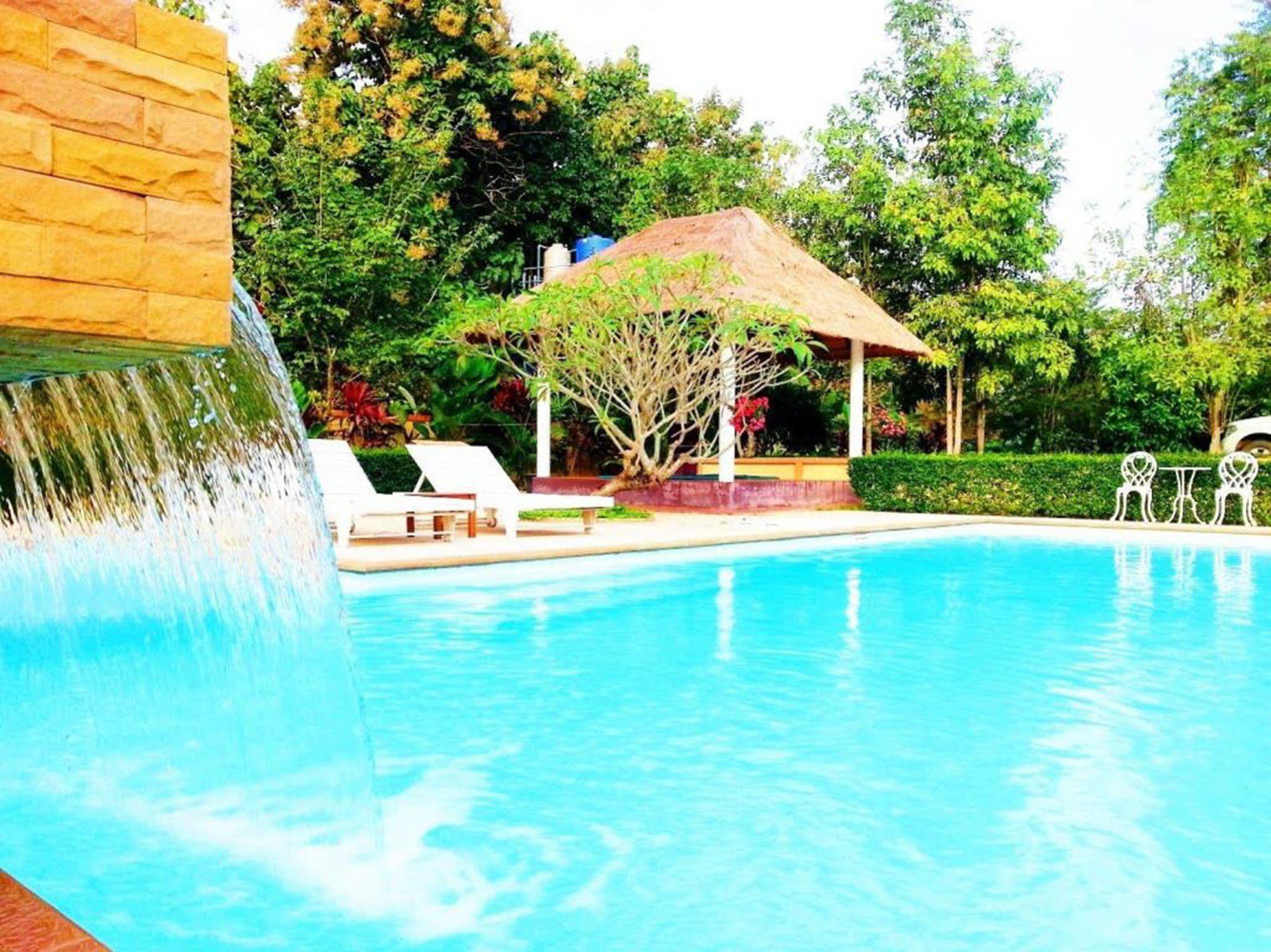 Nan Noble House Garden Resort Exteriér fotografie